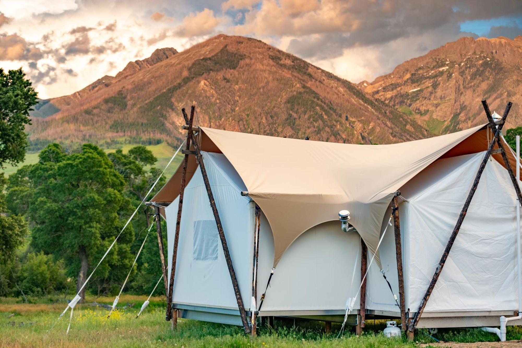 Under Canvas North Yellowstone - Paradise Valley Livingston Bagian luar foto