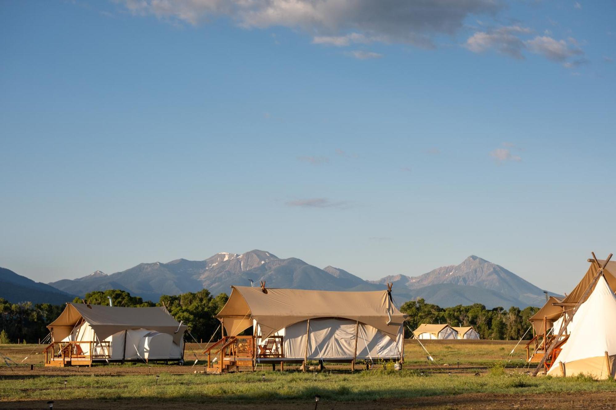Under Canvas North Yellowstone - Paradise Valley Livingston Bagian luar foto